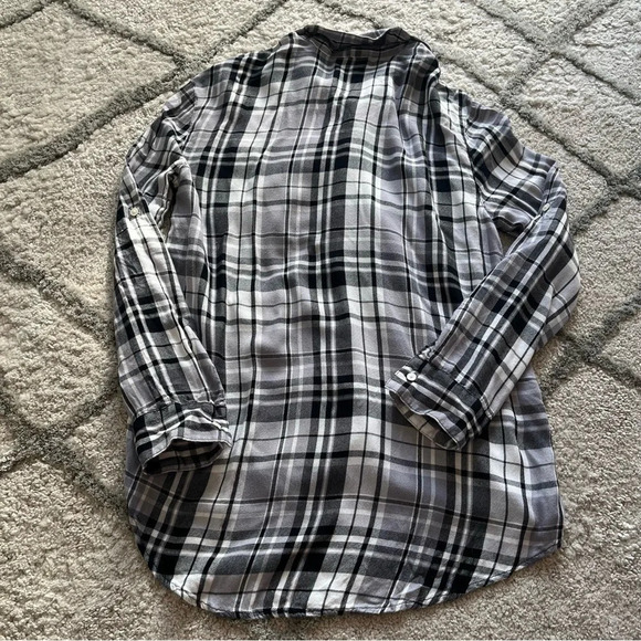 Express flannel plaid shirt button front black white gray oversized XS - Picture 10 of 10